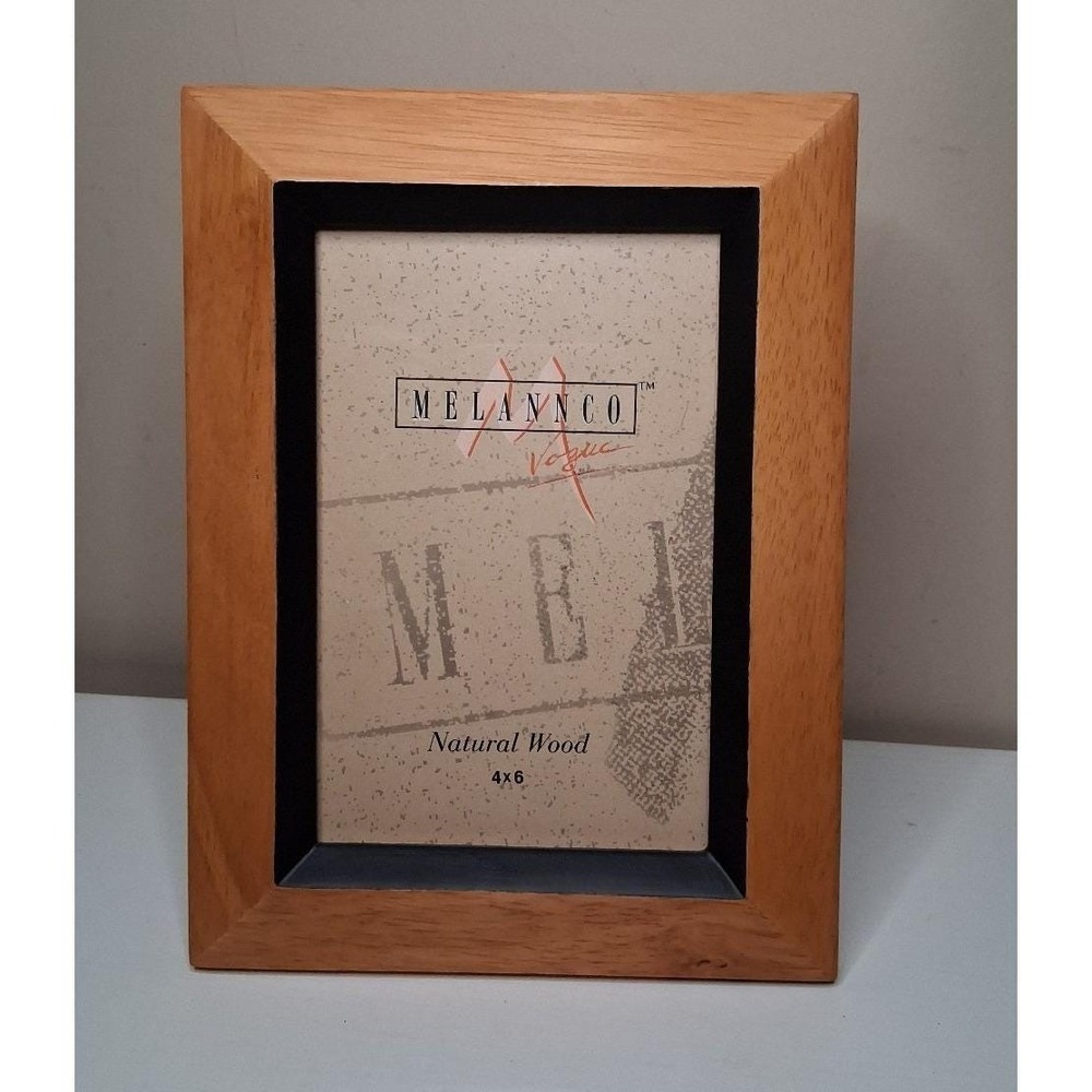 Melannco Natural Wood 4x6 Picture Frame Light Oak Wood Made in Thailand
